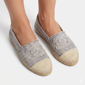 Chanel CC Logo Espadrilles | Light Lavender Canvas, Size 38 (US 7.5), Jute Sole